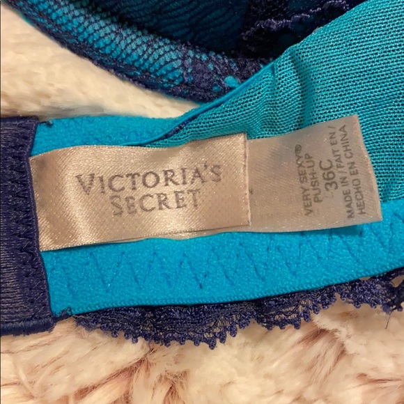 Victoria’s Secret Very Sexy Push Up 36C - Picture 4 of 6